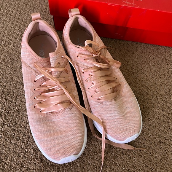 Puma Ignite Flash Evoknit Satin EP Shoes - Picture 4 of 8